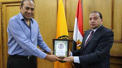 طلاب جامعة بنى سويف في ضيافة القاعدة البحرية