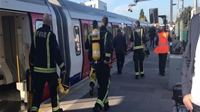 إخلاء ركاب من إحدى محطات المترو 