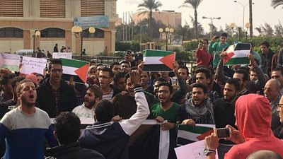 بالصور.. وقفة احتجاجية 