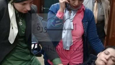 محافظ الدقهلية يستدعى سيارة إسعاف لمواطنة منحها شقة