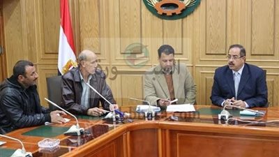 بحث 21 شكوى وطلب فى لقاء خدمة المواطنين بالمنوفية