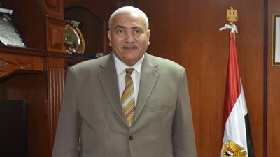 جامعة السادات حسمت الأمين والأمين المساعد للكليات