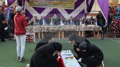 محافظ بني سويف خلال مهرجان الشباب بابشنا .. يؤكد:نسعى لتفعيل دور مراكز الشباب  في تنمية القرية 