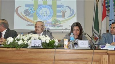 رئيس جامعة القاهرة يفتتح المؤتمر الدولي الـ 52 للإحصاء 