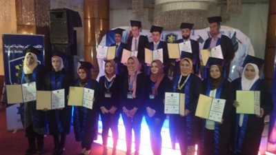 نادي الأدب يحتفل بالكاتبة فاطمة الشريف بمناسبة حصولها على الدكتوراه