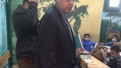 عبدالودود يتفقد لجان الامتحانات بمدرسة الشهيد تامر حمودة
