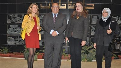 رئيس جامعة حلوان يجتمع بنائب رئيس جامعة مورثيا الاسبانية  تمهيداً لعقد مذكرة تفاهم مشتركة