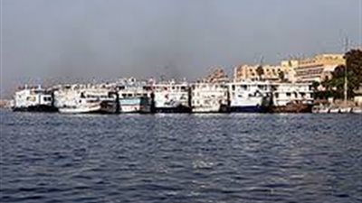 هدية المسؤلين فى ليلة رأس السنة شحوط جديد للبواخر السياحية  جنوب الأقصر