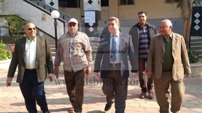 القاضي يتفقد الامتحانات في ثلاث كليات بجامعه بنها