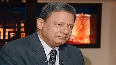 صرف حوافز هذه الفئة من الاداريين والعاملين خلال أيام	