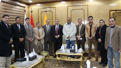 رئيس جامعه بني سويف يستقبل وفدا من حزب صوت الشعب 