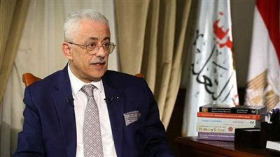 سيادة الوزير لحظة من فضلك.. واسمعني كويس!