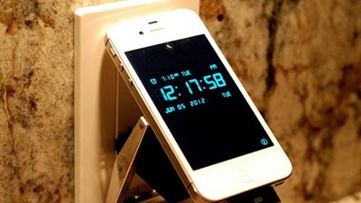 بالفيديو|ماذا يحصل لبطارية جهازك لو تركته على الشحن طوال الليل ؟