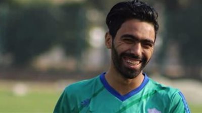 حسين الشحات يوقع للاهلى لاربعة مواسم