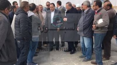 وزير الإسكان ومحافظ الجيزة يتفقدان كوبرى العبور بمدينة 6 أكتوبر قبل بدء التشغيل التجريبى