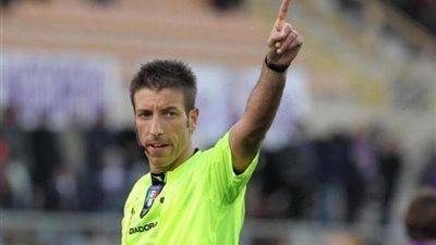 طاقم حكام القمة يصل القاهرة.. اليوم