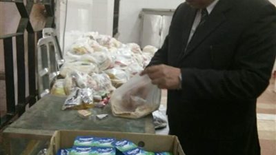 رئيس جامعة المنوفية فى زيارة مفاجئة للمطعم المركزى 