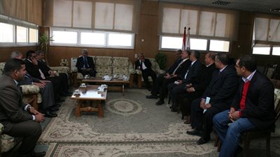 بالصور.. عقد ورشة عمل بجامعة جنوب الوادى للإعداد لمؤتمر تنمية محافظتى قنا وسوهاج