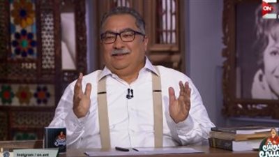 إبراهيم عيسى: لهذه الأسباب اتجه السادات إلى تدخين 