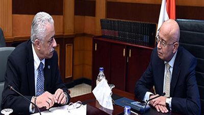 نكشف كواليس الساعات الأخيرة قبل إجراء التعديل الوزاري غدا: التعديل يطيح بالوزراء 