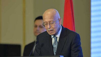 تعرف علي أسماء الوزراء الراحلين والباقين في حكومة شريف إسماعيل.. وإجراءات تصويت البرلمان علي التعديل الوزاري غدا