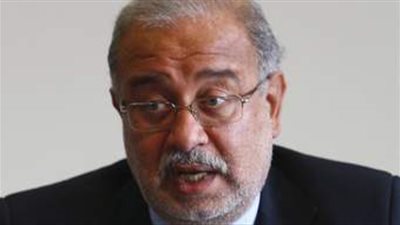 شريف إسماعيل يلتقى الوزراء الجدد
