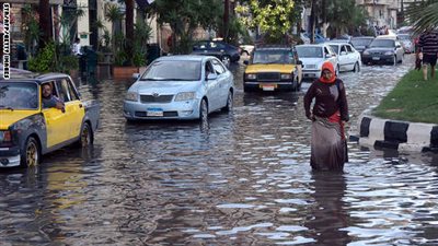 بالفيديو| «الأرصاد»: البلاد تتعرض لموجة من الطقس السيء تستمر4 أيام.. وتحذر: مصر ستغطى بالمياه.. والإسكندرية والدلتا قد يغرقان  