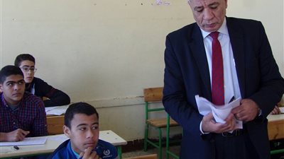 التعليم:إستبعاد مدير مدرسة ومسئول أمنها وتحويل لجنة التعليم المجتمعي بنفس المدرسة للتحقيق