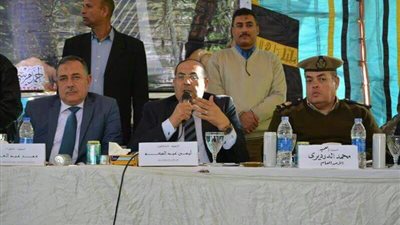 محافظ سوهاج يشهد مراسم جلسة الصلح بين عائلات ال جاد الله وآل العويضات وال الشال بالمنشاه 