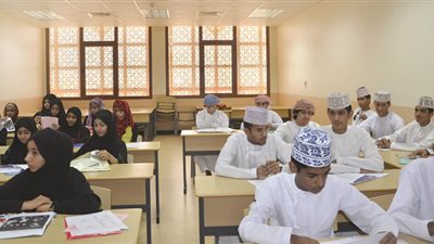 عاجل.. سلطنة عمان تعلن عن حاجتها الى معلمات مصريات.. ننشر التخصصات