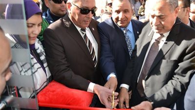 ​وزير التموين ومحافظ السويس يفتتحان جهاز حماية المستهلك وصوامع القمح ومناطق لوجستية مقترحة بالسويس
