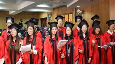 تخريج الدفعة الخامسة لمركز اللغة العربية لغير الناطقين بها في جامعة كفرالشيخ 