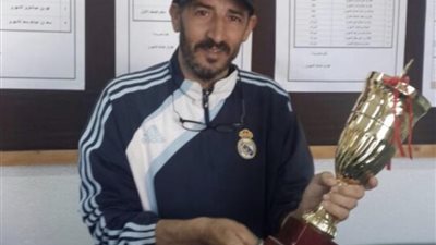 وفاة معلم اثناء تأدية عمله وبين طلابه