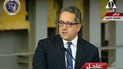  وزير الآثار يكشف عن معاناة تمثال الملك رمسيس مع وزارة الآثار.. 