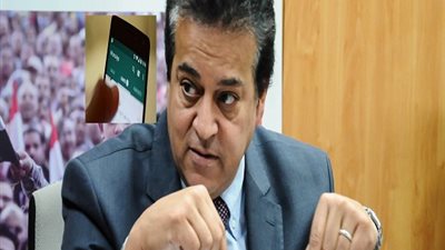 انفراد .. خالد عبدالغفار يهدد رؤساء الجامعات الخاصة بـ  