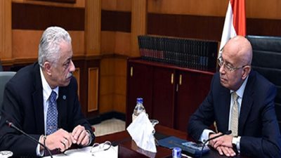 للمرة الاولي |«التعليم» تكشف تفاصيل الاتفاق مع «المالية» لزيادة مرتبات المعلمين.. ونظام للعوائد النقدية الممنوح للمتميزين ويُصرف شهرياً