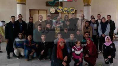 رئيس قطاع الخدمات والأنشطة يلتقى بطلاب معسكر المشروع القومي لإعداد قادة المستقبل بالمجمع التعليمي بالإسماعيلية