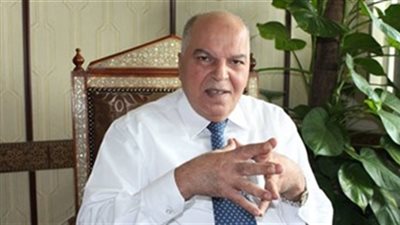 ماذا قال خلف الزناتى عن الغاء الكتاب المدرسى؟.. والمشاكل التى سيعانى منها التعليم العام المقبل