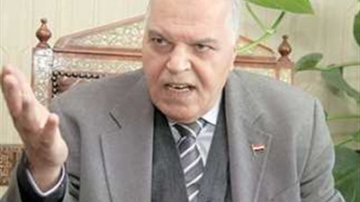 ماذا قال نقيب المعلمين عن الغاء الكتاب المدرسى والاعتماد على المناهج الالكترونية؟