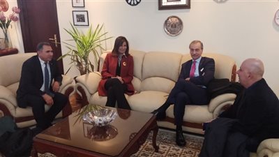 وزيرة الهجرة تبحث التعاون مع وفد إيطالي لدمج الجالية المصرية وتعليمهم اللغة وتوفير فرص عمل  