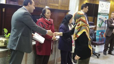 وزارة الهجرة تختتم أول دورة  تدريبية في مجال مكافحة الهجرة غير الشرعية .. وتعتمد 75 مدربا من مختلف الوزارات فى الدفعة الأولى 