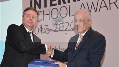 شوقى يشهد احتفالية جائزة المدرسة الدولية