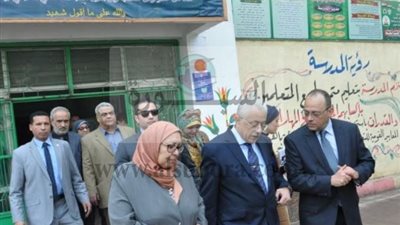 شوقى يوجة تعليمات هامة لمديرى المدارس ويحيل مدير مدرسة للتحقيق 