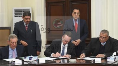 وزير الإسكان يشهد توقيع بروتوكول تعاون بين 
