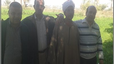 بالصور.. ننشر قصته كاملة|  بطل حرب أكتوبر عاملا في مدرسة بـسوهاج