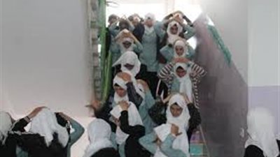 بالفيديو ..أول عملية لاخلاء مبنى مدرسي فى التيرم الثانى