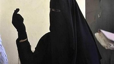 ضبط استاذ جامعى ارتدى نقابا لسرقة محل ذهب فى أسوان