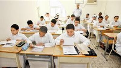 كبري المدارس الاهلية بالسعودية تعلن عن حاجتها الى معلمين في جميع التخصصات.. ننشر الشروط والمزايا