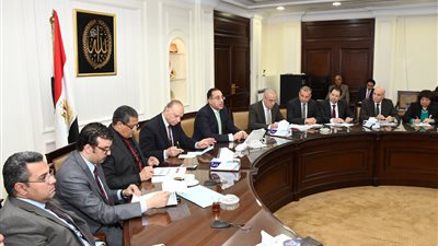 وزير الإسكان فى الاجتماع الأخير مع ملاك مثلث ماسبيرو: قطار التطوير انطلق وانتهينا من تعويض الشاغلين وإما تشاركوا معنا أو تعويضكم ماليا أو بأرض فى 6 أكتوبر .. والملاك: