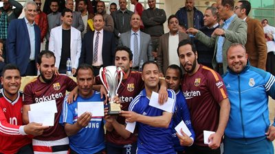 فريق مستشفى جامعة بنى سويف يحصد المركز الأول فى بطولة كأس الدكتور منصور حسن لكرة القدم الخماسية